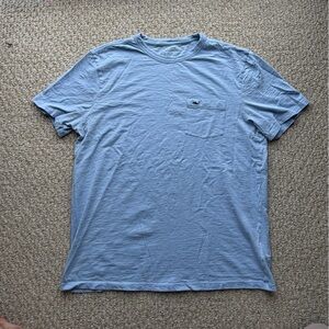 Vineyard Vines Light Blue pocket Short Sleeve Tee. Size Medium.